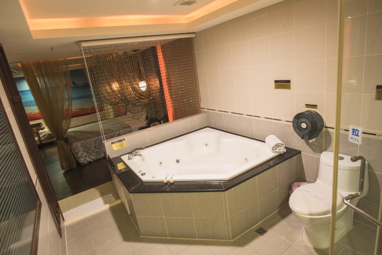 גאושיונג Alexander Motel מראה חיצוני תמונה