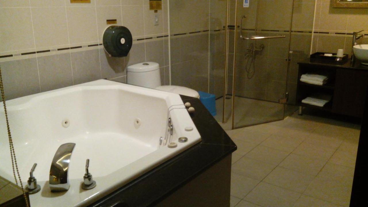גאושיונג Alexander Motel מראה חיצוני תמונה