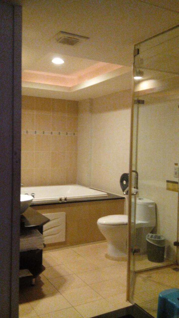 גאושיונג Alexander Motel מראה חיצוני תמונה